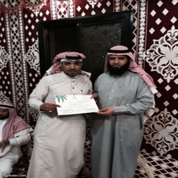 العصيمي يُكرم مدير مستشفى القريع الشيخ رشيد بن مساعد